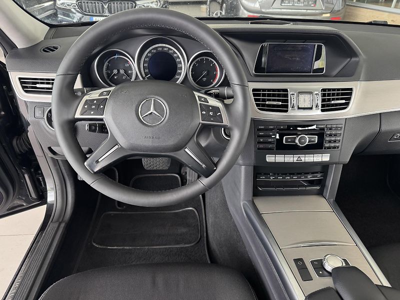 Mercedes-Benz Třídy E 250d BT*9G-Tronic*LED*El.Kufr - fotka 11 z 31