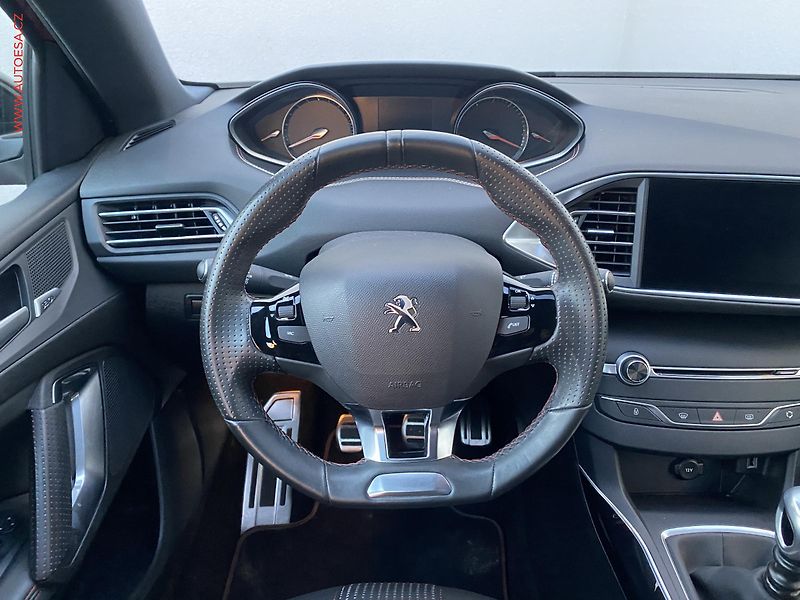 Peugeot 308 (2019) 1.2PT, GT Line - fotka 11 z 18