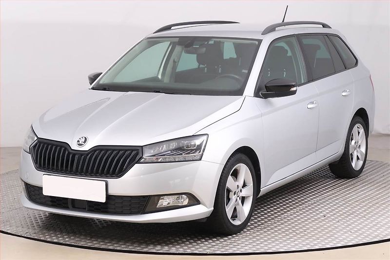 Škoda Fabia (2021) Style Plus 1.0 TSI, Serv.kniha - fotka 2 z 16