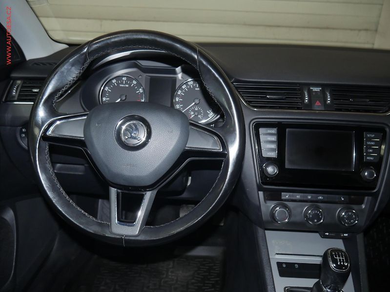 Škoda Octavia (2016) 1.4 TSi, ČR, Ambition - fotka 13 z 18