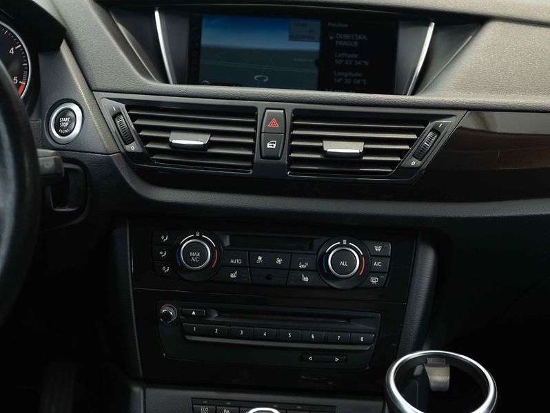 BMW X1 xDrive20d - fotka 15 z 22