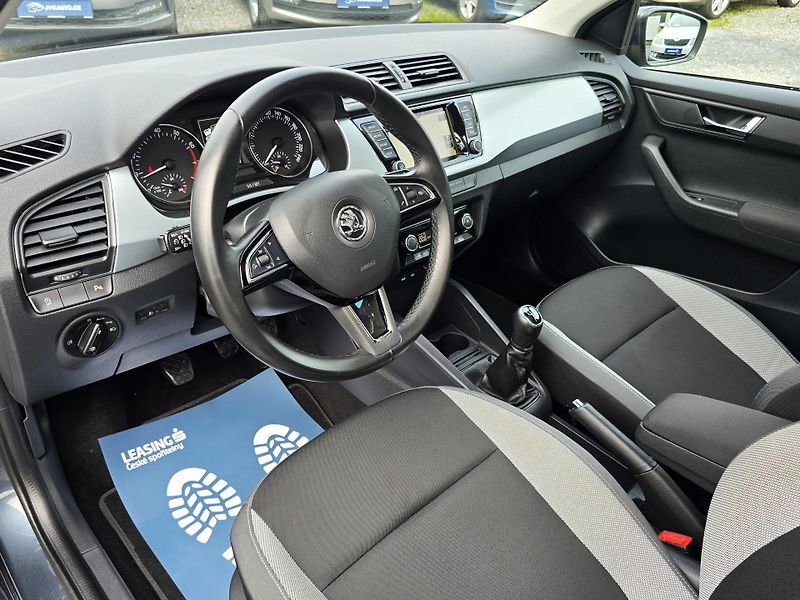 Škoda Fabia 1.2TSI NAVI 100% STAV 1Majitel - fotka 11 z 26