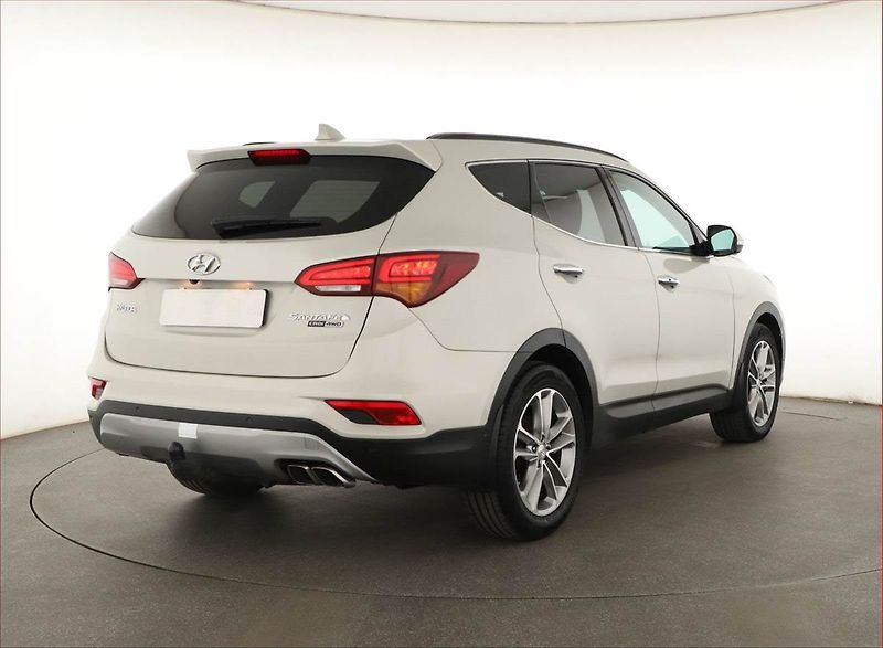 Hyundai Santa Fe (2016) 2.2 CRDi Blue, Automat - fotka 5 z 20