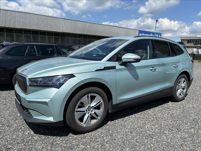 Škoda Enyaq 0,0 IV60 132KW 62kWh TAŽNÉ - fotka 2 z 25