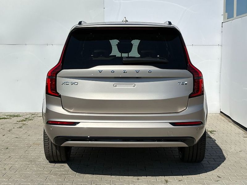 Volvo XC90 Ultra Dark T8 299kW - fotka 7 z 24