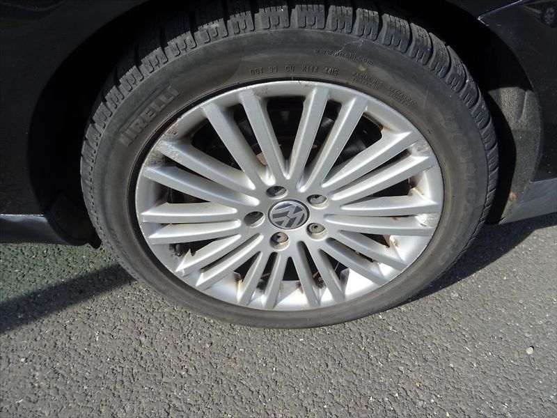 Volkswagen Passat 3,2 i 184 kW 4x4 - fotka 18 z 20