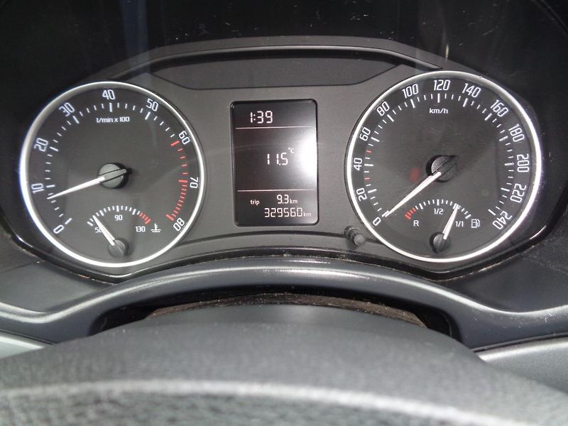 Škoda Octavia 1,4 TSI - fotka 9 z 15