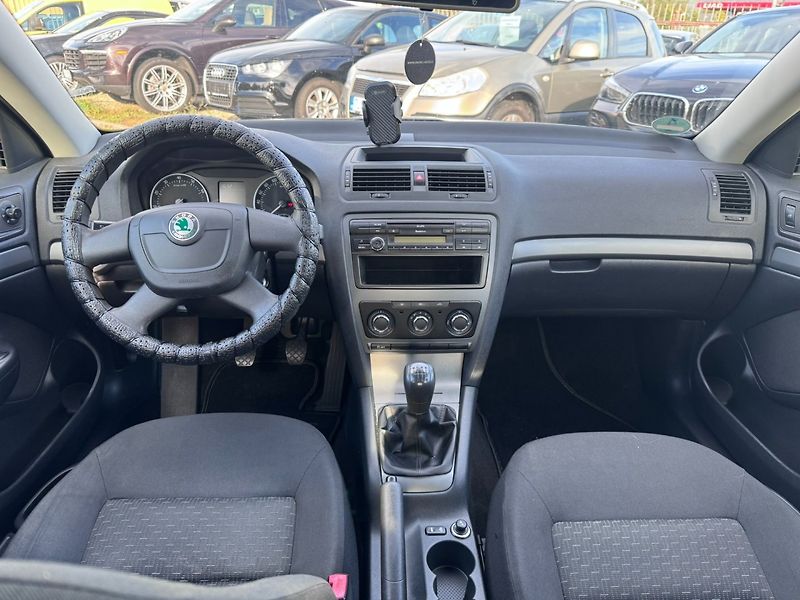 Škoda Octavia (2011) 1,4 TSI 90 KW 1. MAJ STK KM - fotka 24 z 46