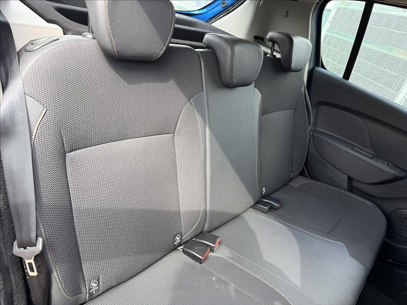 Dacia Sandero 0.9 TCe Stepway - fotka 16 z 18