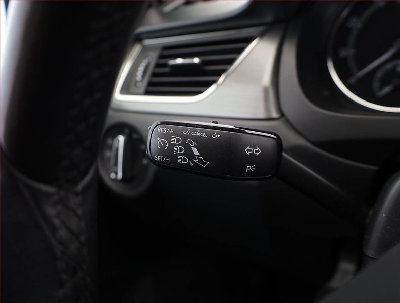 Škoda Rapid (2018) Spaceback 1.0 TSI, Navi - fotka 15 z 17