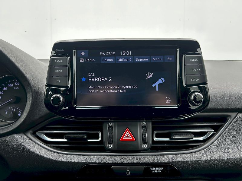 Hyundai i30 (2021) Combi 1.5 T-GDI MHEV MP6 Style - fotka 13 z 30