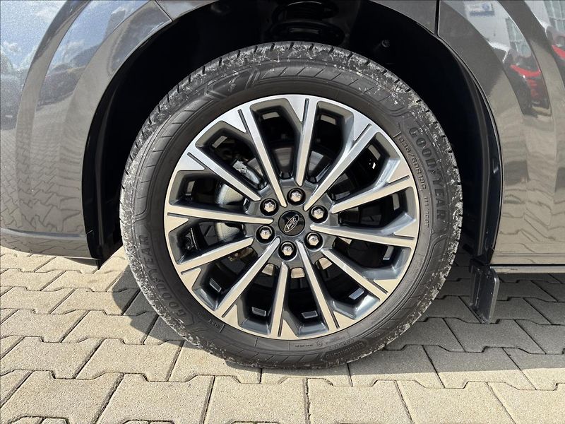 Ford Tourneo Custom 2,5 PHEV 171kW Titanium X L1 - fotka 11 z 59