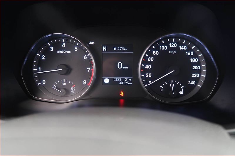 Hyundai i30 (2024) N-Line 1.5 T-GDI MHEV - fotka 11 z 19
