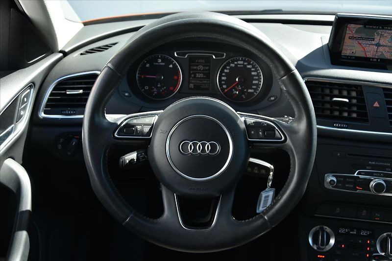 Audi Q3 2.0 TDI 130kW QUATTRO ČR - fotka 14 z 26