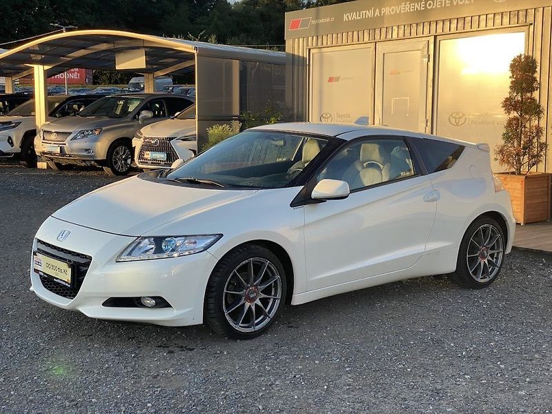 Honda CR-Z 1.5i, ČR, manual, 2x kola - fotka 4 z 18