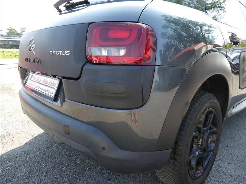 Citroën C4 Cactus 1,2 PureTech 60kW NAVI - fotka 10 z 33