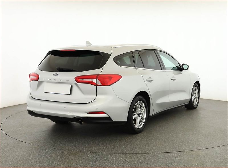 Ford Focus (2020) 1.5 EcoBlue, Tempomat - fotka 5 z 21