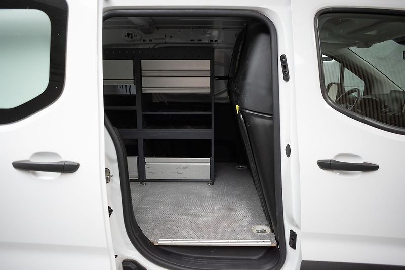 Opel Combo 1.5 CDTi TAŽNÉ*VESTAVĚNÁ DÍLNA - fotka 28 z 31
