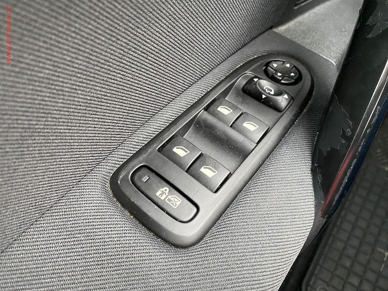 Peugeot 508 (2011) 2.0 HDi, 2.maj,ČR, Active - fotka 11 z 20