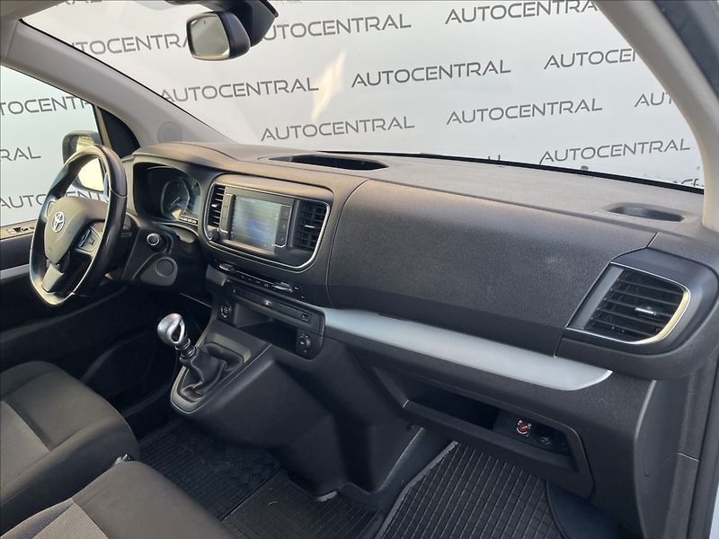 Toyota ProAce 2,0 D,110kW,D-4DL2,9míst - fotka 19 z 26