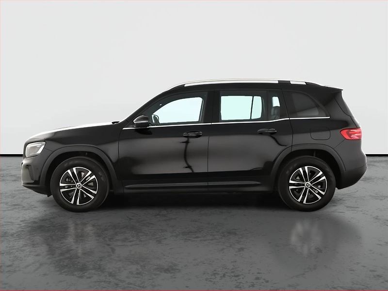 Mercedes-Benz GLB (2024) 200 d 4MATIC - fotka 3 z 21