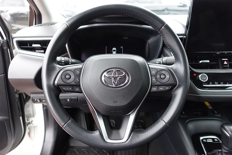 Toyota Corolla 1,8HSD Comfort Tech - fotka 17 z 31