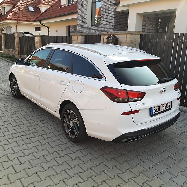 Hyundai i30 (2021) 1.6 CRDI  - fotka 2 z 21
