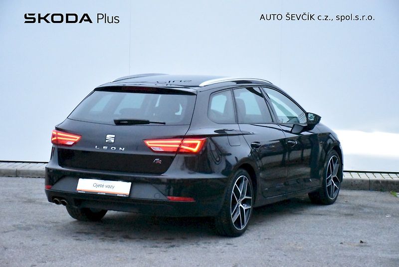 Seat Leon (2020) ST FR-Line 1.5 TSI 110kW - fotka 2 z 29