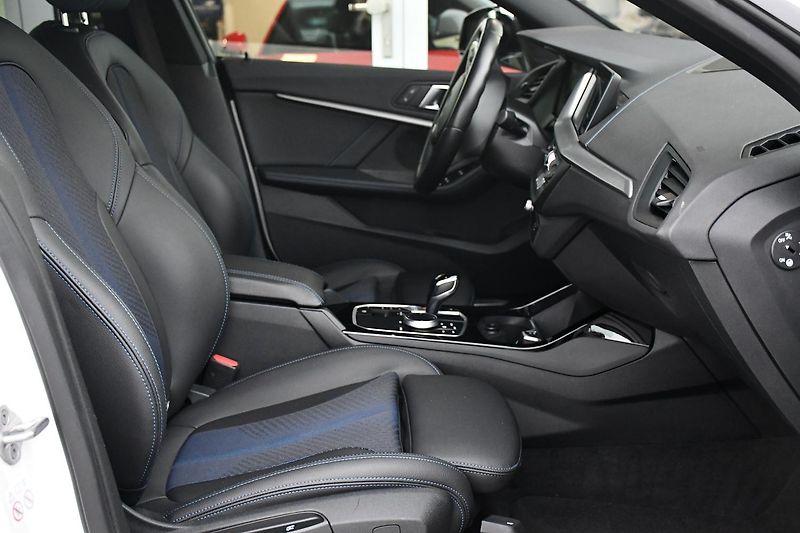 BMW Řada 2 218d M-SPORT 1M ČR ACC - fotka 20 z 45