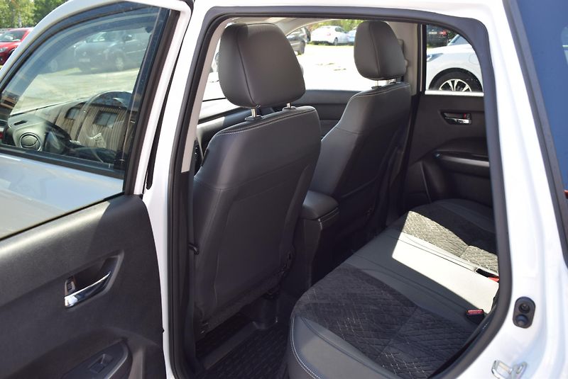 Suzuki Vitara (2019) 1.4 103kw BOOSTER JET ALL GRIP - fotka 16 z 50
