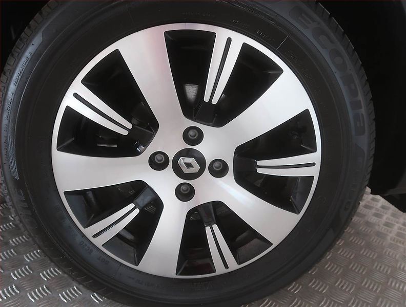 Renault Captur (2016) 0.9 TCe, Navi, Tempomat - fotka 14 z 16