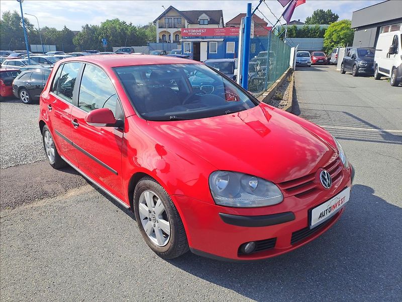 Volkswagen Golf 1,9 TDI 4 MOTION - fotka 2 z 14