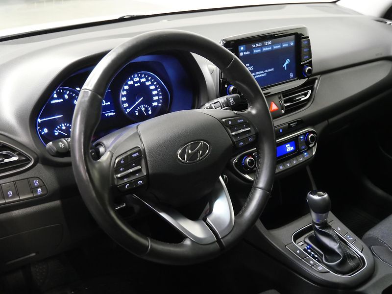 Hyundai i30 - fotka 14 z 25