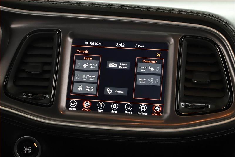 Dodge Challenger (2021) 3.6 V6 - fotka 19 z 29