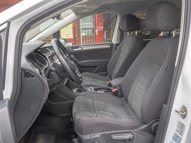 Volkswagen Touran (2019) ČR 1.5TSI 110KW DSG LED – NAVI - fotka 18 z 55