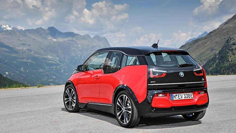 BMW i3 pro záchranné služby České republiky.