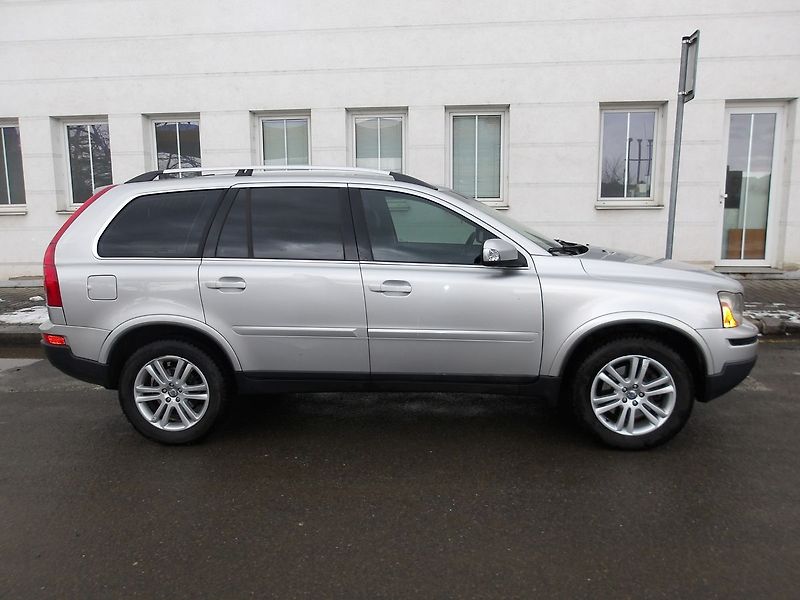Volvo XC90 2,4D 2xPNEU ! - fotka 3 z 35