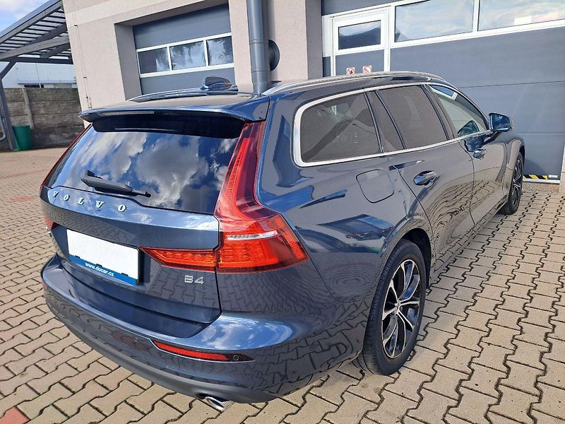 Volvo V60 (2021) 2.0 B4 Momentum, ZÁRUKA - fotka 9 z 36