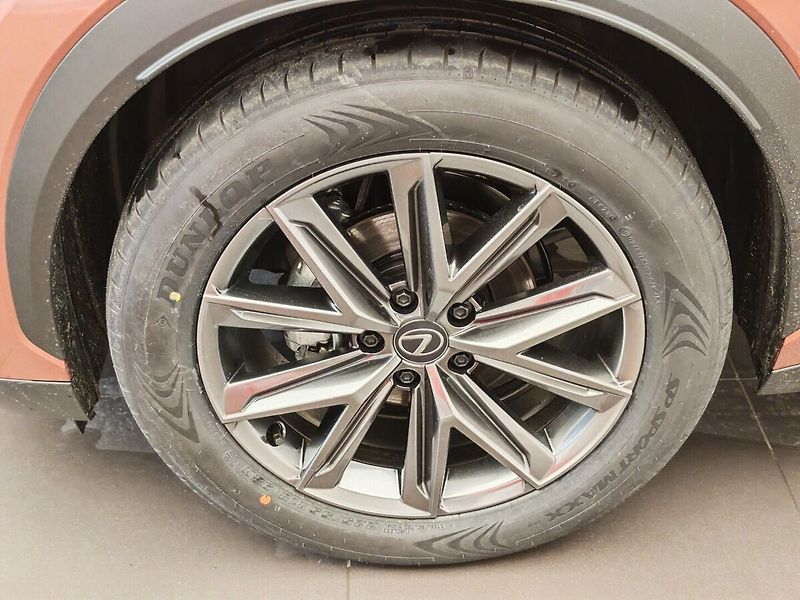 Lexus LBX 1.5 Hybrid Elegant TECH - fotka 11 z 41