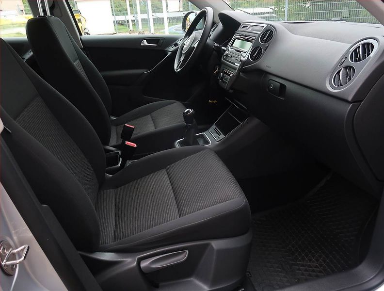 Volkswagen Tiguan (2013) 2.0 TDI, Serv.kniha, Tempomat - fotka 9 z 16