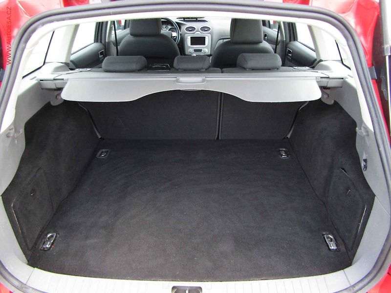 Ford Focus (2008) 1.6 TDCi, servis.kniha - fotka 7 z 20