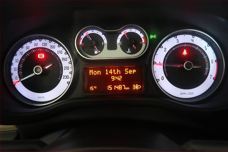 Fiat 500L (2015) 1.4 16V - fotka 11 z 15
