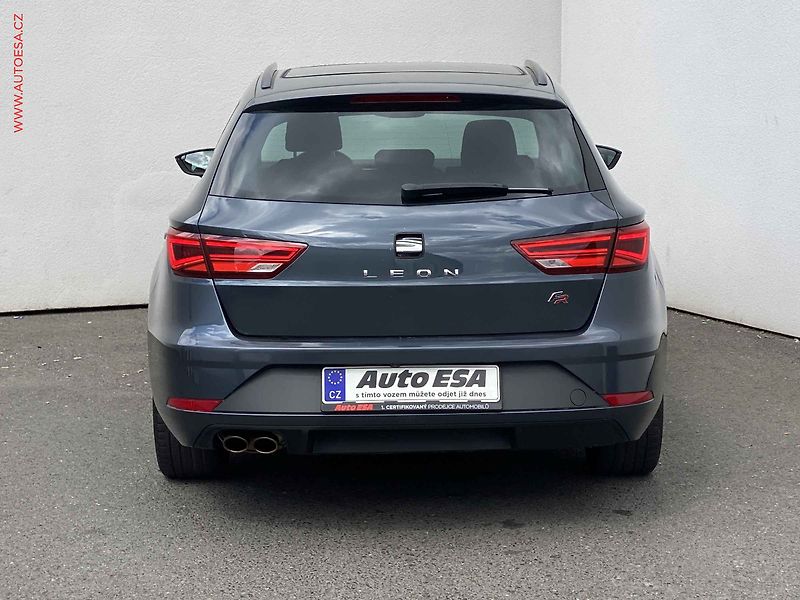 Seat Leon (2019) 1.5 TSi, FR, DSG, panor - fotka 5 z 18
