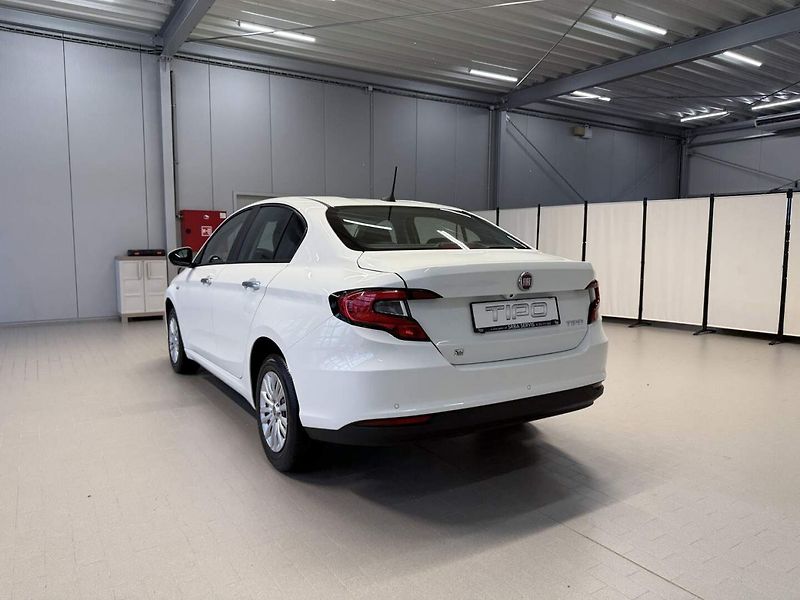 Fiat Tipo (2025) Sedan 1.6 MultiJet 130k MAN6 B - fotka 3 z 22