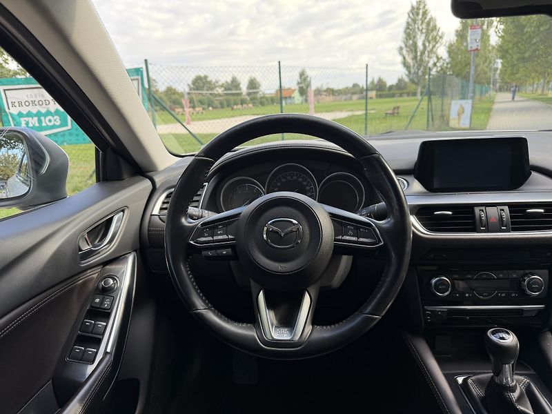Mazda 6 2.0  Exclusive-Line FACELIFT - fotka 25 z 32