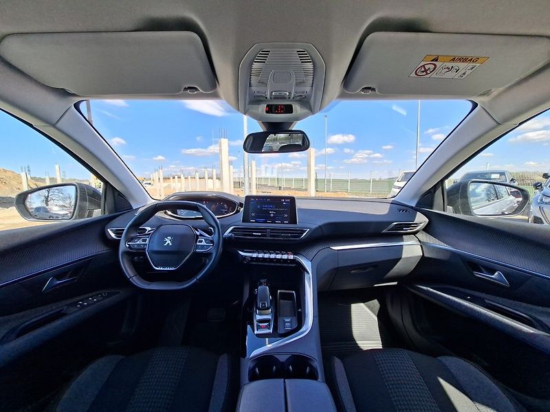 Peugeot 5008 ACTIVE PACK 1.5 BHDi 130k EAT8 - fotka 2 z 27