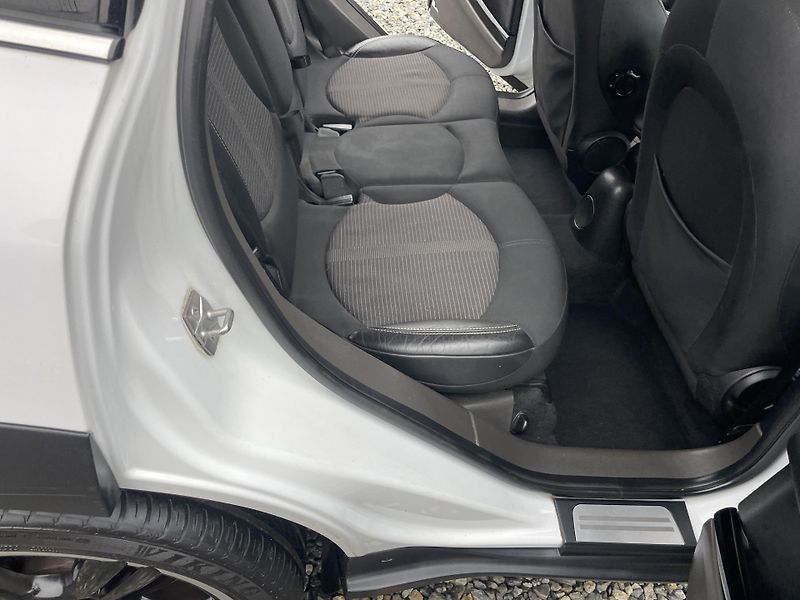 Mini Countryman 2.0SD 110PS COOPER D AUTOMAT!! - fotka 141 z 192