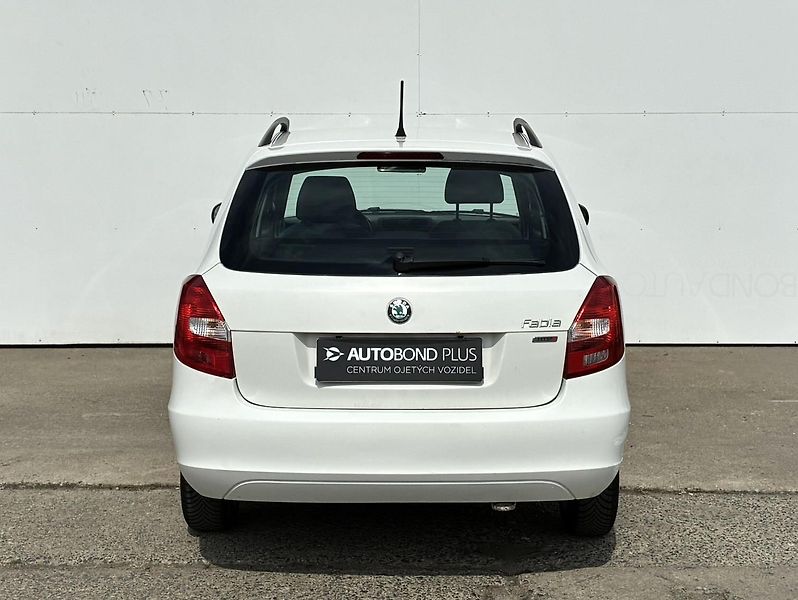 Škoda Fabia 1.2 HTP 12V / 51 kW Active - fotka 9 z 17