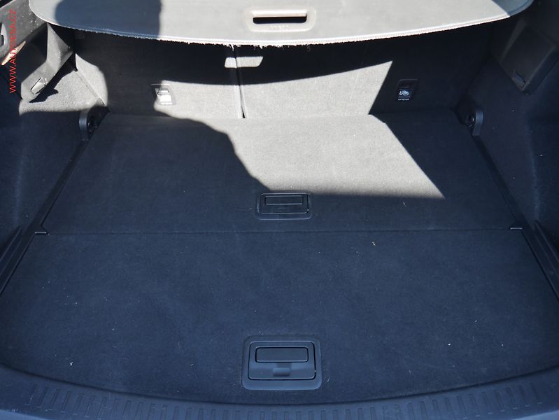 Renault Mégane (2023) 1.3 TCe, Equilibre - fotka 7 z 19