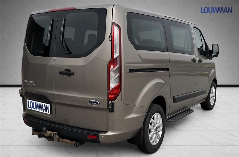Ford Transit Custom 2,0 Titanium L1 - fotka 2 z 17